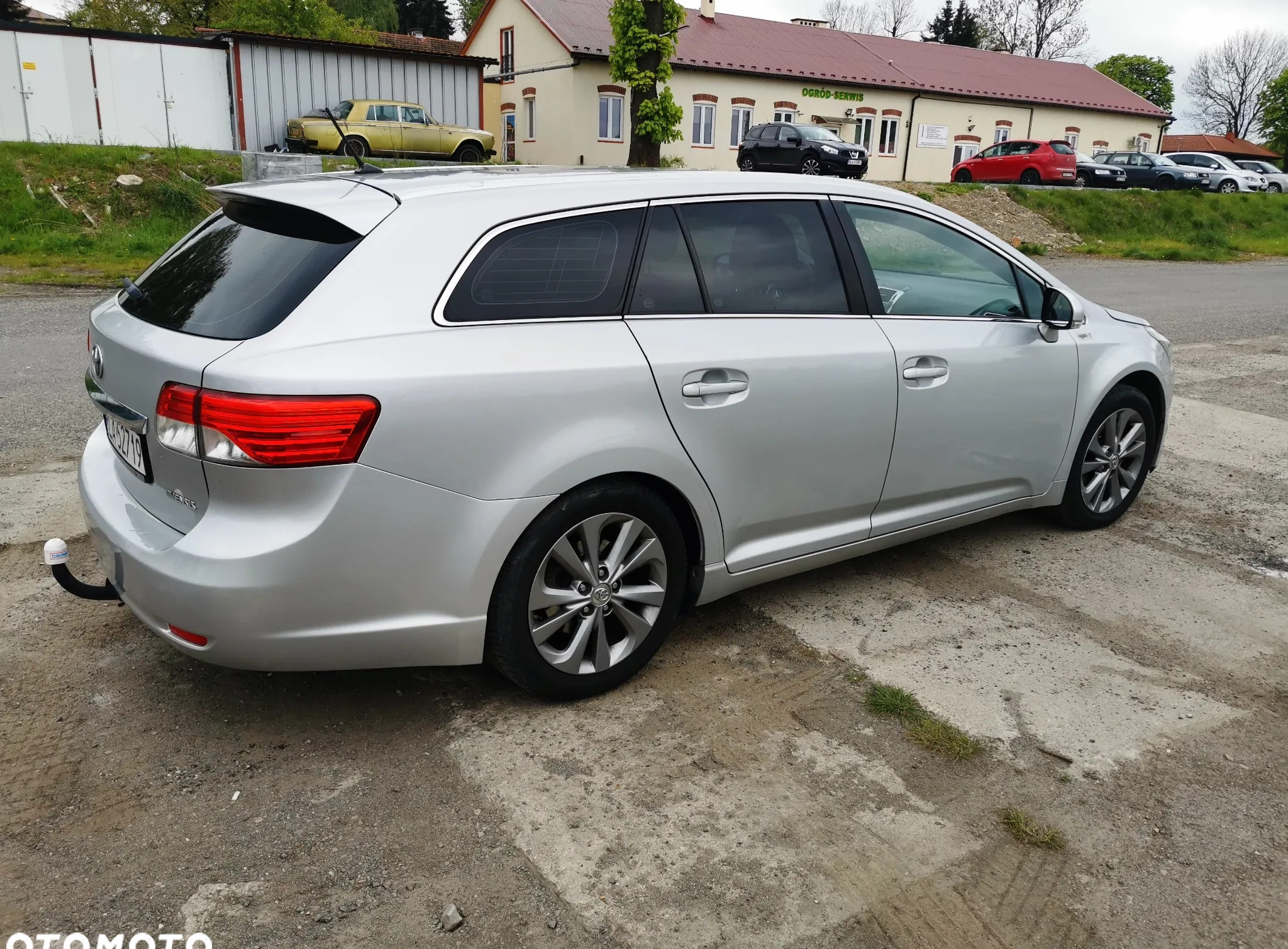 Toyota Avensis cena 39900 przebieg: 228000, rok produkcji 2012 z Łańcut małe 211
